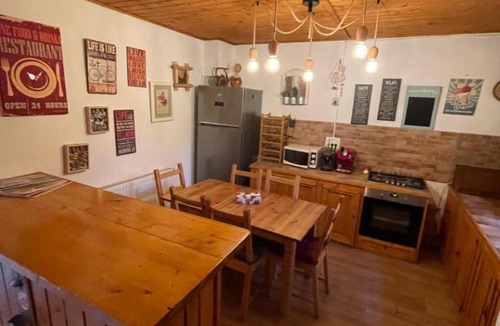 Azuga House | Casa Renilor