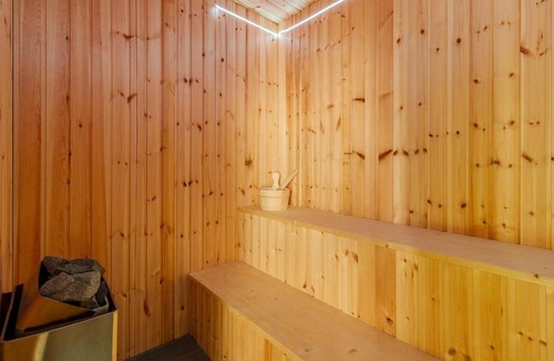 Carpinet Apartment | Casa Veche Leheceni (8-Room Country House)