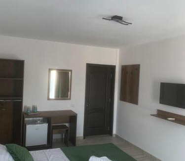 Costinesti House | CasaBlanca &Alberto Guest House Costinesti