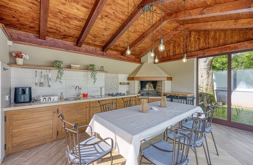 Groznjan Villa | Celtis House -Pool-Whirlpool-Sauna