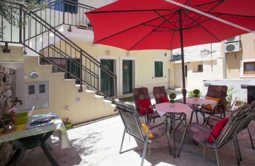 Split House | Central Old Town Rooms