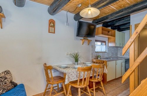 Slovenj Gradec Apartment | Chalet Snowflake Ia 20m From Ski Trail, Šmartno pri Slovenj Gradcu, Slovenia