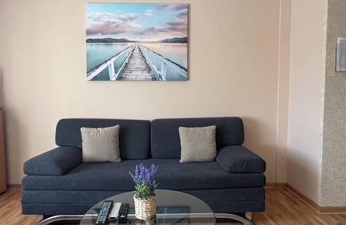 New Belgrade Apartment | Charlie&Blueberries split