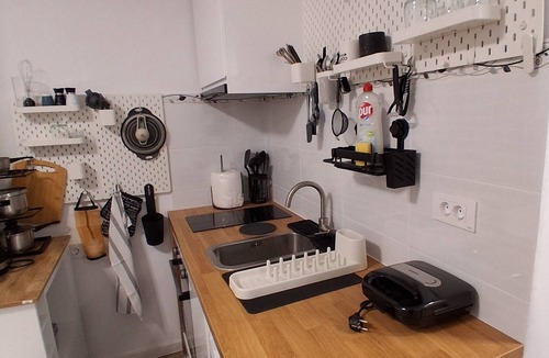 Constanta Apartment | Charming 1-bedroom apartment with AC, WiFi in fabulous Constanța