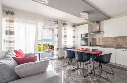 Gornji Karin Apartment | Charming 2-bedroom apartment with stunning sea view, in beautiful Gornji Karin