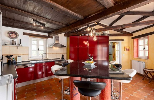 Jehnici Villa | Charming 3-Bedroom Villa Oasis with pool and large garden
