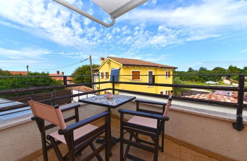 Barbariga Apartment | Charming accommodation with shared pool Beahost