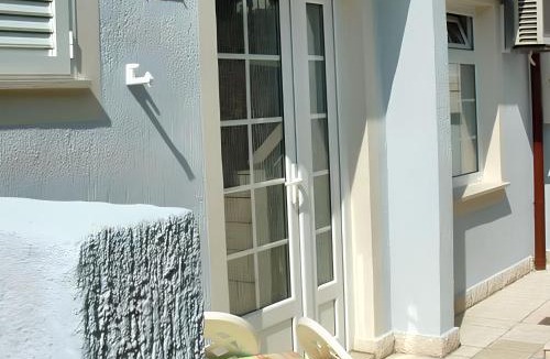 Suha Punta Apartment | Charming apartment in Kampor with private garden - 28 m²