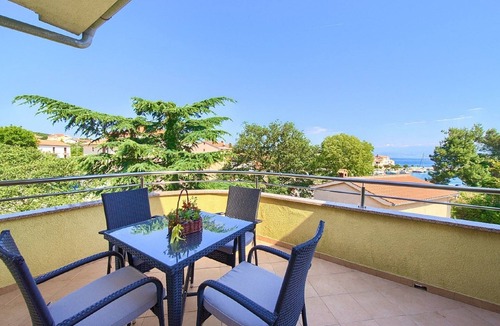 Porat Apartment | Charming Apartment on the Croatian Island