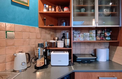 Skadarlija Apartment | Charming Central Belgrade Apartment in Bohemian Quarter OpticalNet 1Gb Download