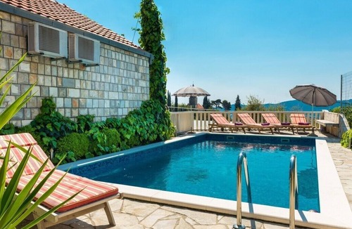 Trsteno Villa | Charming Trsteno Villa | Villa Mia | 3 Bedrooms | Private Pool | Sea Views