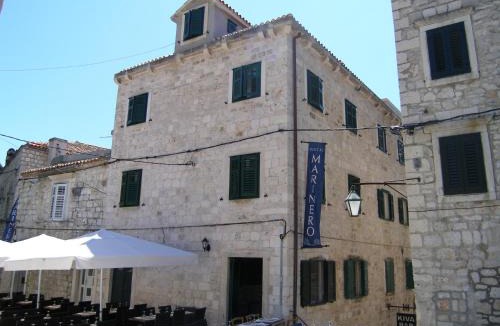 Hvar Old Town Hostel | Cheap Sleep Marinero