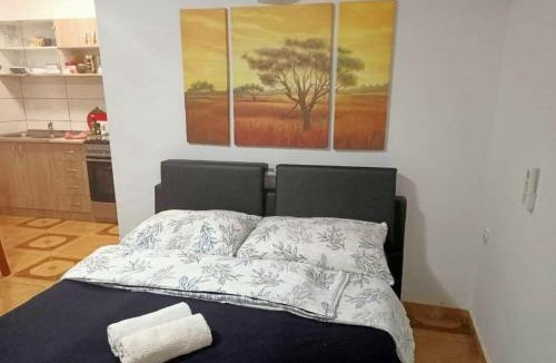 Cove Parja Apartment | CHEZ Marthe, Organic Farm stay