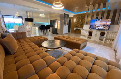 Satu Mare Villa | Class Luxury Residence
