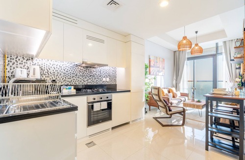 Sheikh Zayed Road Apartment | Close to Dubai Water Canal 1BR with Balcony, Aykon City 2 Tower C, Business Bay