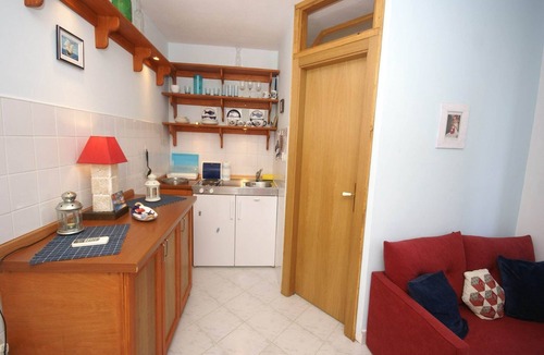 Vis Apartment | Coastal apartment in Vis near sea
