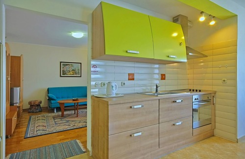 Murine Apartment | Coastal serene stay in Umag