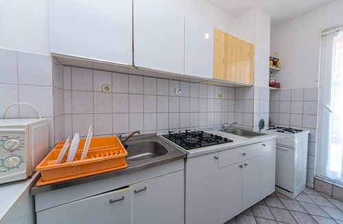 Gradac Apartment | Comfortable and spacious apartment with terrace Podaca, Makarska (A-516-a)
