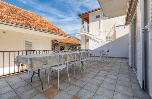 Gradac Apartment | Comfortable and spacious apartment with terrace Podaca, Makarska (A-516-a)