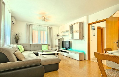 Nova Vas House | Comfortable holiday home with pool and 4 bedrooms near Poreč