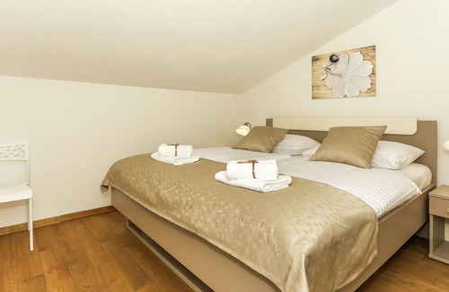 Rudine Apartment | Comfortable Villa in Kaštel Novi with Pool