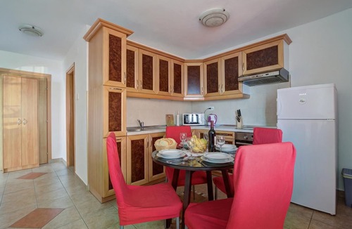 Vratarusa Apartment | Comfy Sunset And Sea View Apt/w Jacuzzi, Senj, Croatia