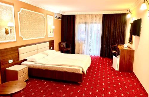 Galati House | Complex Azar