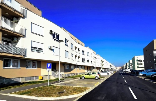 Kraljevec Sesvetski Apartment | Cool studio apartment with all you need in charming Sesvete