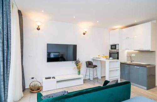 Pomena Apartment | Corallium Precious