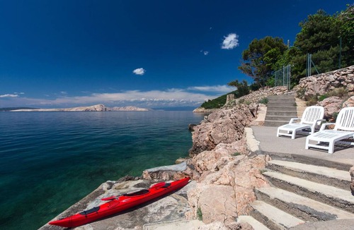 Senj Apartment | Cosy apartment for 4 guests with A/C, WIFI, TV, terrace and pets allowed