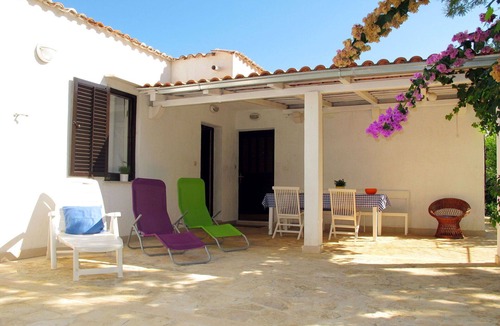 Mirce Apartment | Cosy apartment for 4 people with A/C, WIFI, terrace and pets allowed