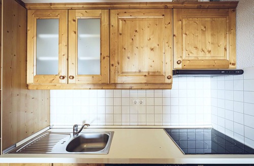 Hocko Pohorje Apartment | Cosy apartment for 7 people with pool, WIFI, TV, balcony, pets allowed and panoramic view