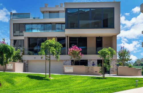 Savudrija House | Cosy apartment in villa for 8 guests with hot tub, A/C, pool, WIFI, TV and terrace