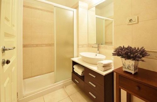 Opatija Villa | Cosy apartment in villa for 4 guests with A/C, WIFI, TV, terrace and pets allowed