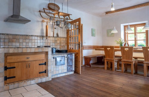 Gozd Martuljek Apartment | Country House Trata | Apartment 5 De Luxe | Terrace | 2 x Bathroom | 2 x Bedroom