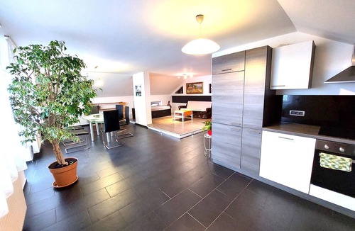 Dobrova-Polhov Gradec Apartment | Countryside Two Bedroom Apartment near Horjul