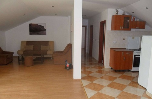 Lopud Island Apartment | Courtyard Stay in Town