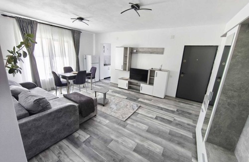 Ploiesti Apartment | Cozy 1-bedroom apartment in charming Ploiești with fitness room, AC