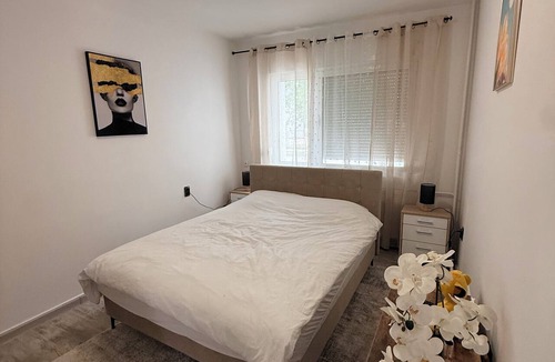 Doboj Apartment | Cozy 1-bedroom apartment in pleasant Doboj with AC