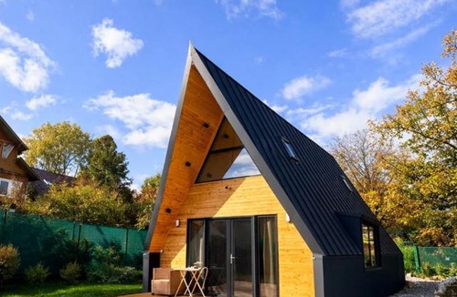 Comarnic Ski Chalet | Cozy A-Frame Ayda