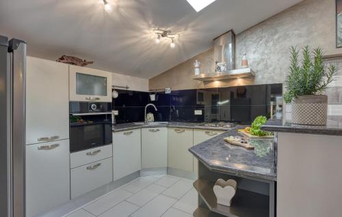 Kurili Apartment | Cozy Apartment In Kanfanar