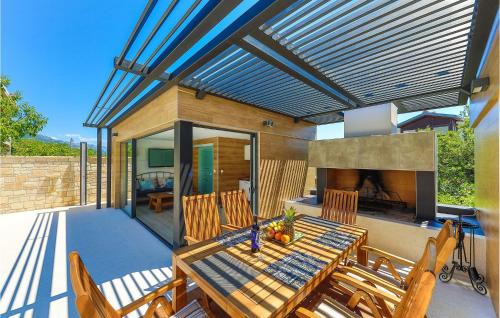 Kastel Stari Apartment | Cozy Apartment In Kastel Stari