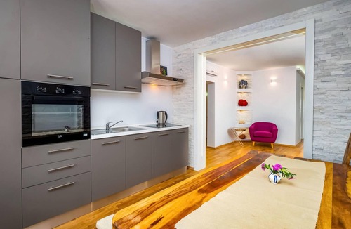 Marceljani Apartment | Cozy apartment in Labin with WiFi