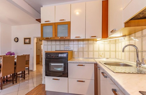 Medulin Apartment | Cozy apartment in Medulin with WiFi