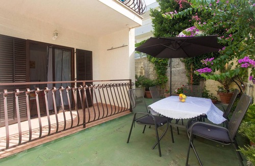 Podstrana Apartment | Cozy apartment in Podstrana with WiFi
