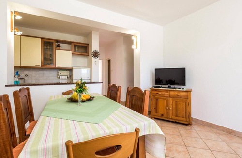 Potocnica Apartment | Cozy apartment in Potocnica with WiFi