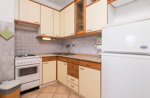 Potocnica Apartment | Cozy apartment in Potocnica with WiFi