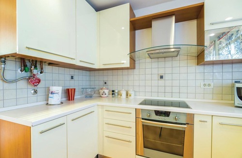Sarsoni Apartment | Cozy apartment in Rijeka with kitchen