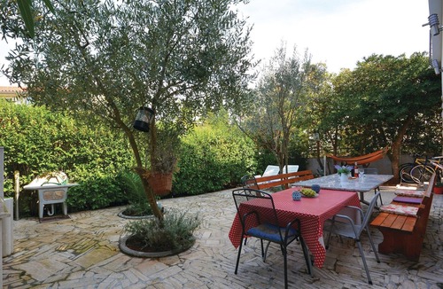 Stari Grad Apartment | Cozy apartment in Stari Grad with WiFi