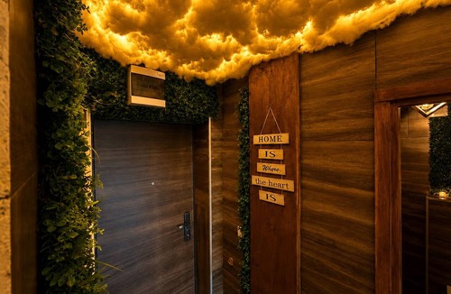 East Sarajevo Ski Chalet | Cozy Chalet with Jacuzzi, Heated pool & Sauna Montebliss